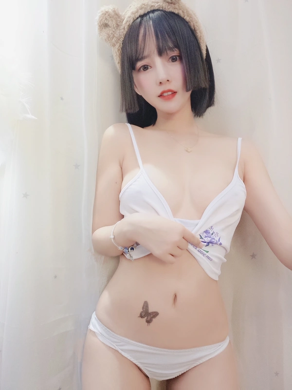 白色吊带 - 过期米线线喵
