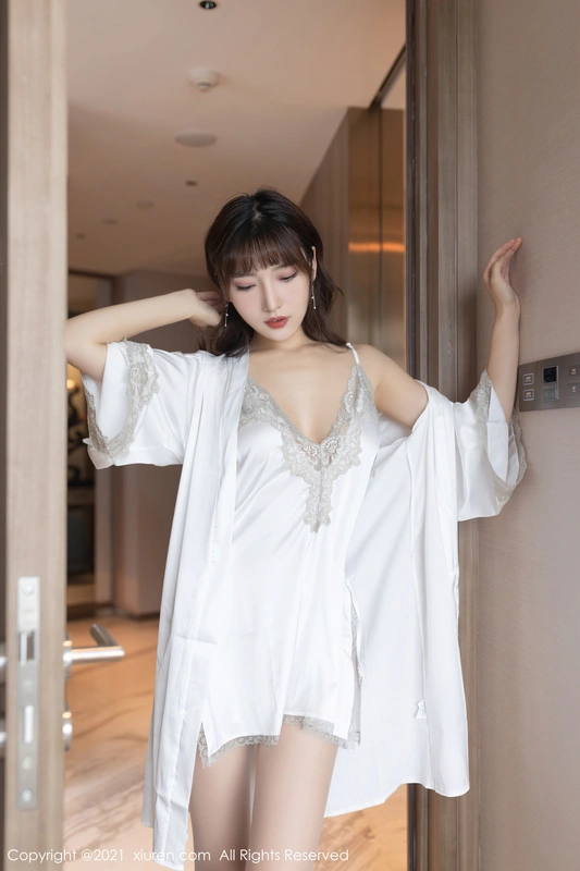 XIUREN秀人网 2021.08.26 NO.3861 - 陆萱萱